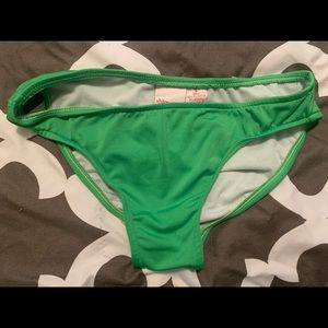 Bikini bottom for the lucky 🍀